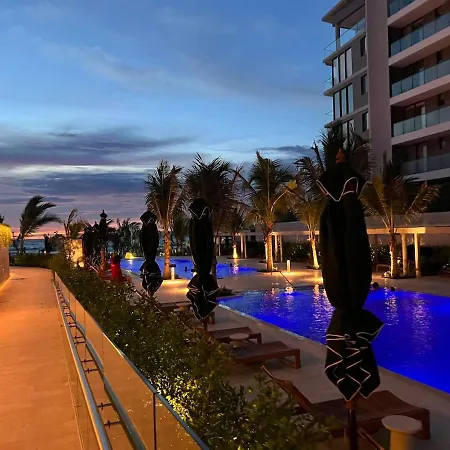 Apartamento De Lujo Frente Al Mar En