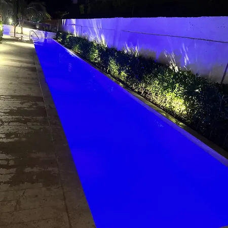 De Lujo Frente Al Mar En *